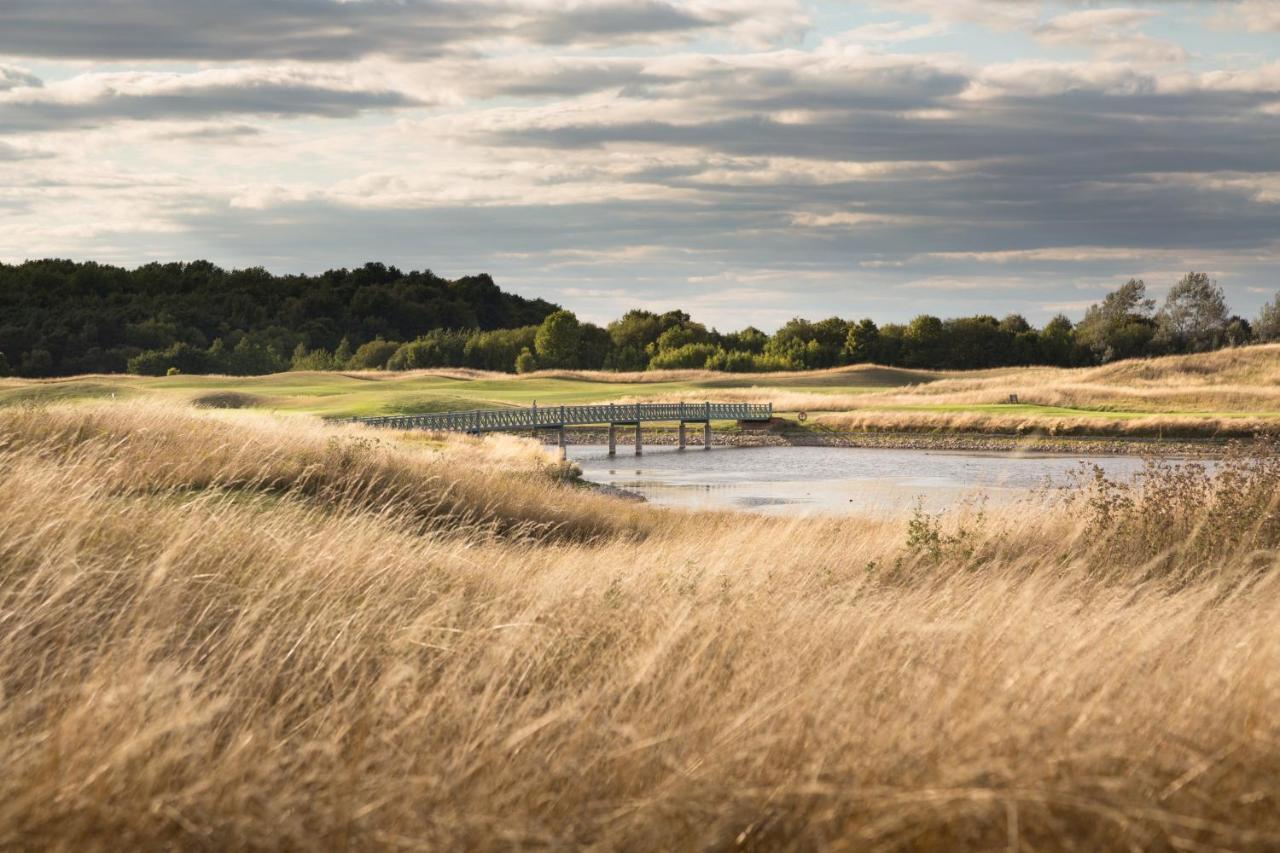 The Oxfordshire Golf & Spa Hotel Thame Exterior foto