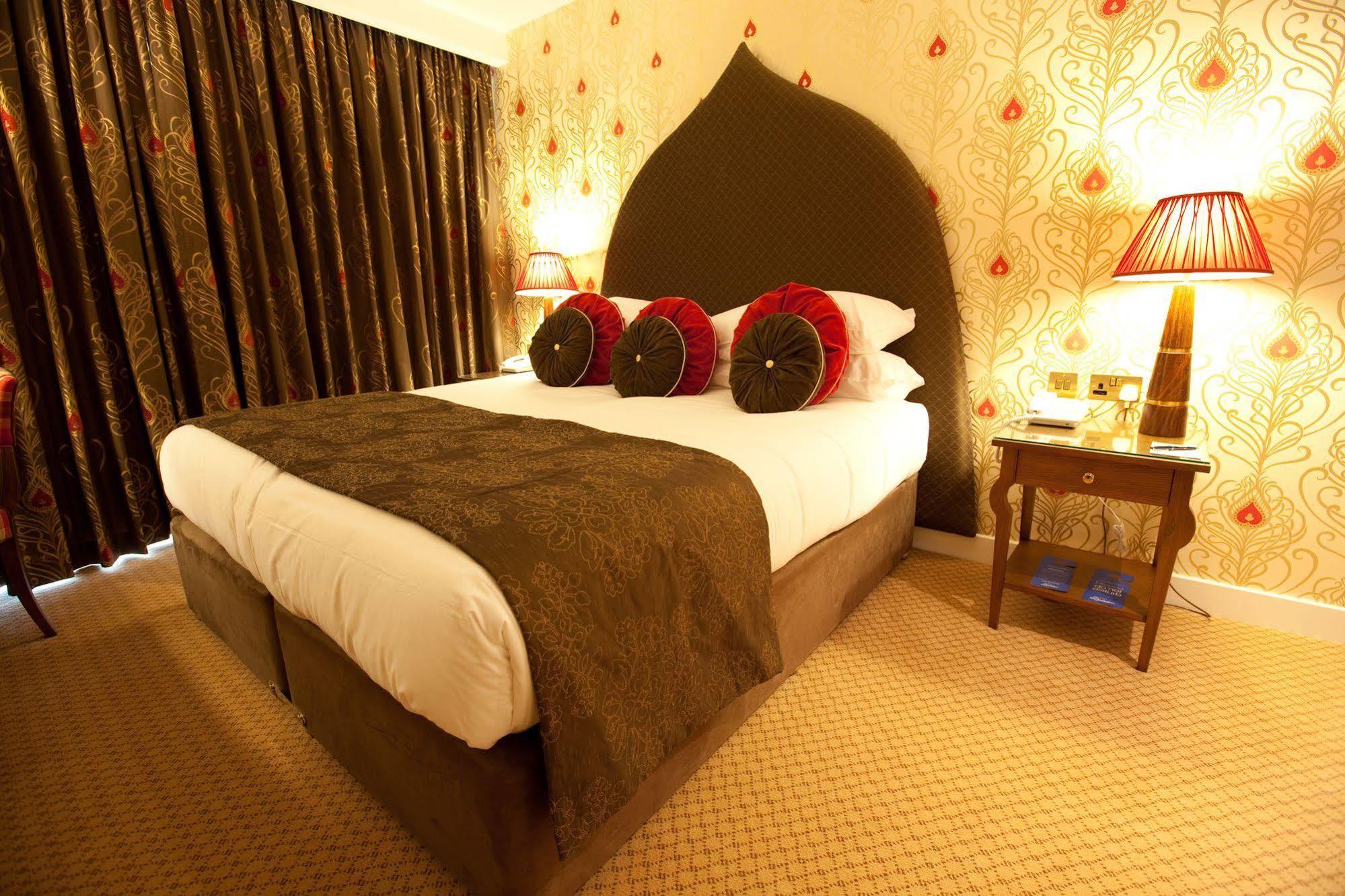 The Oxfordshire Golf & Spa Hotel Thame Exterior foto